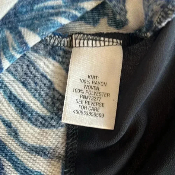 [L]Simply Vera  by Vera Wang Blue Floral LS Shirt Blouse with Sheered Sleeves - Picture 6 of 6